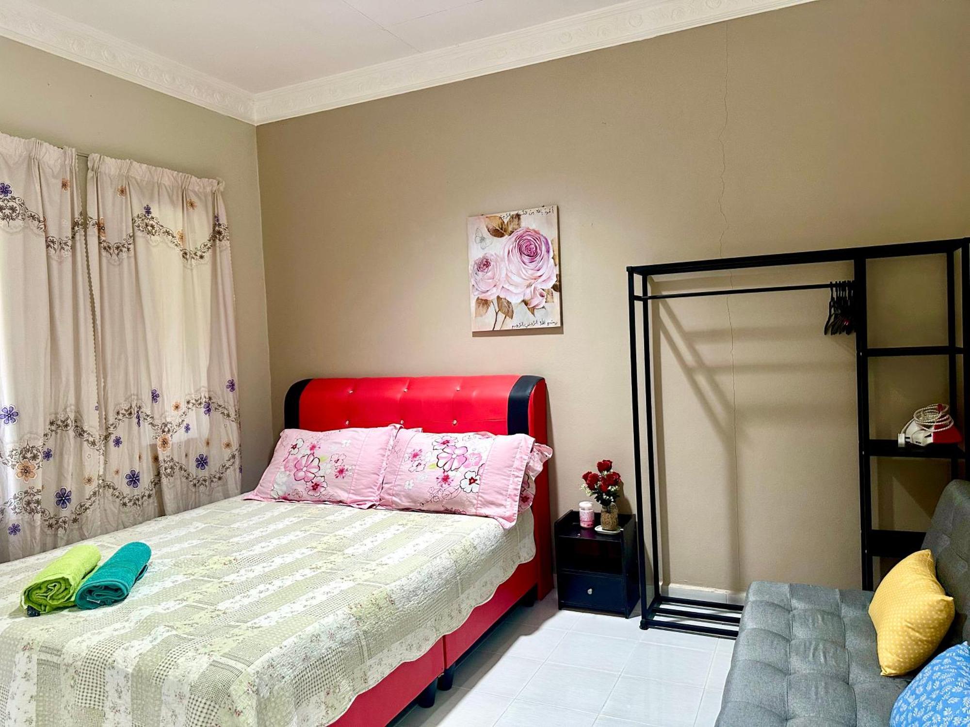 Kapal Terbang Guest House Langkawi Pantai Cenang  Bilik gambar